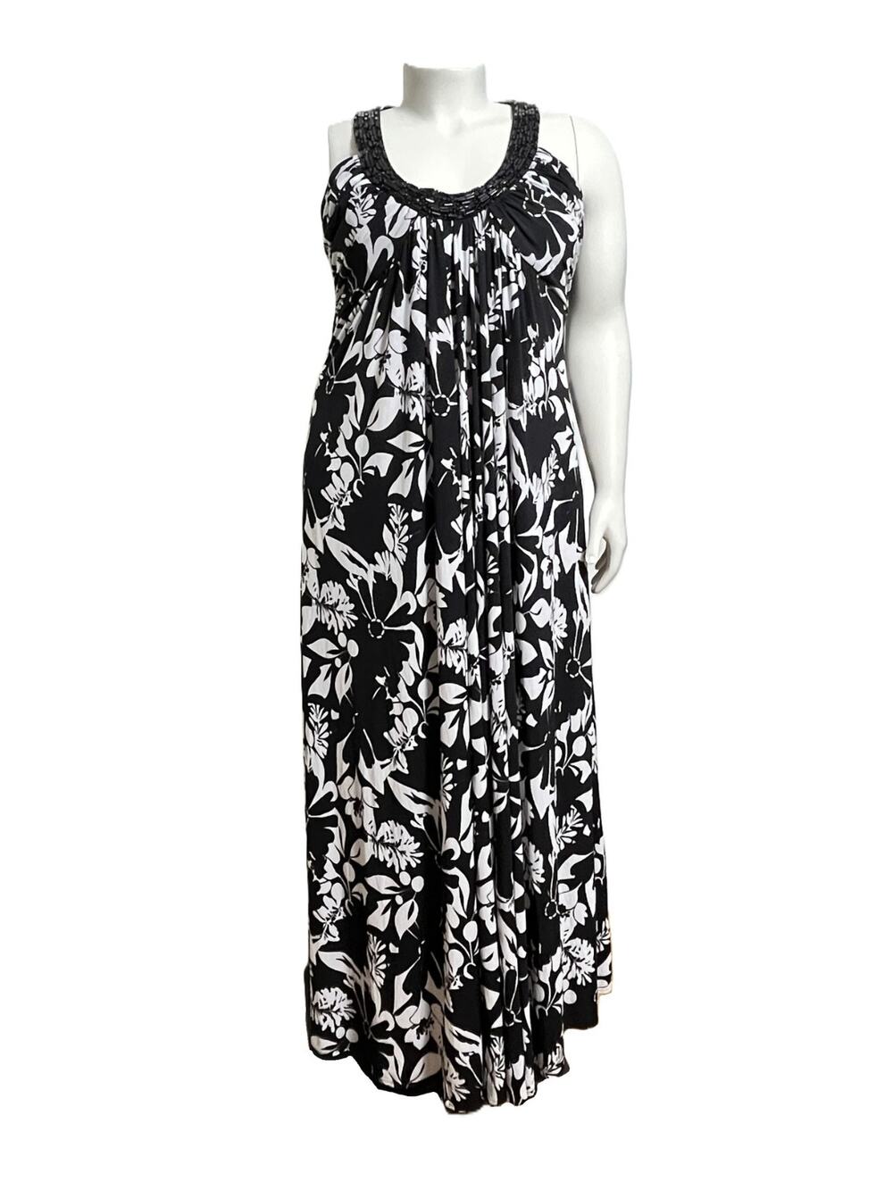 JS Boutique 18W Black White Floral Beaded Maxi Dress EUC